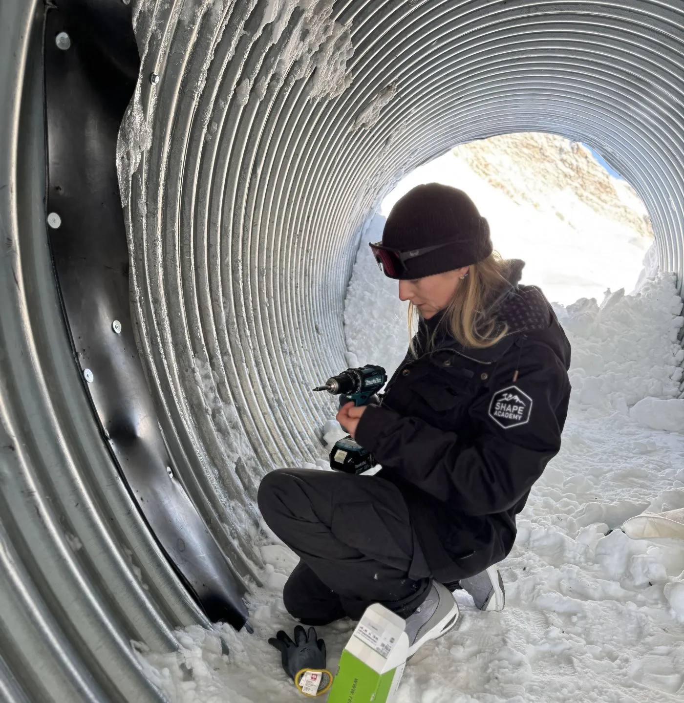 Aufbauleiter koordiniert auf der Baustelle